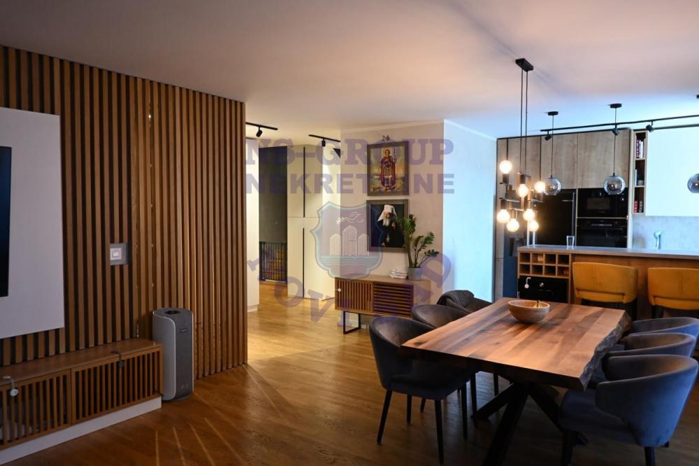 Slika 1 - Četvorosoban, 132m2, Telep Novi Sad, sa terasom, ima lift